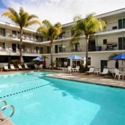 фото отеля Days Inn & Suites Santa Barbara