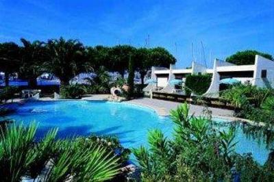 фото отеля Le Spinaker Hotel Port Camargue
