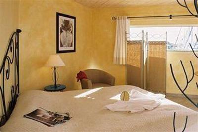 фото отеля Le Spinaker Hotel Port Camargue