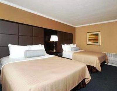 фото отеля Best Western Carmel's Town House Lodge
