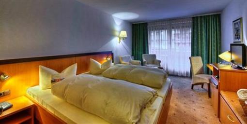 фото отеля Konigshof Hotel