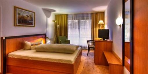 фото отеля Konigshof Hotel