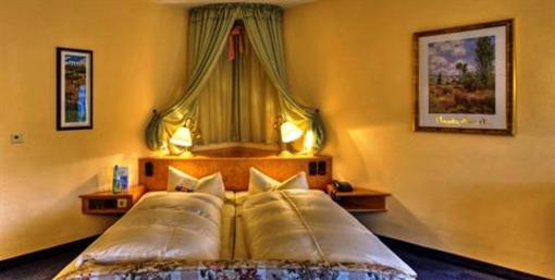 фото отеля Konigshof Hotel