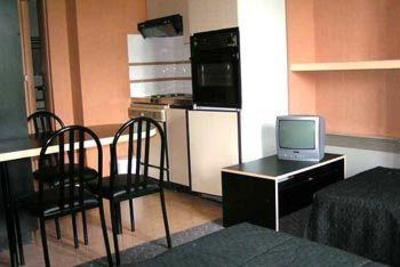 фото отеля Hotel des Bains et Residences Vic-sur-Cere