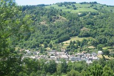 фото отеля Hotel des Bains et Residences Vic-sur-Cere