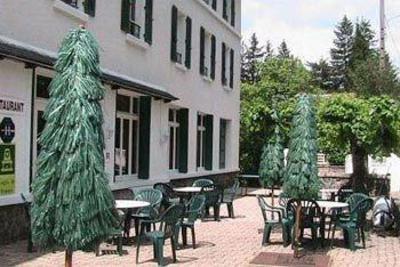 фото отеля Hotel des Bains et Residences Vic-sur-Cere