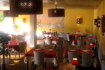 фото отеля Hotel des Bains et Residences Vic-sur-Cere