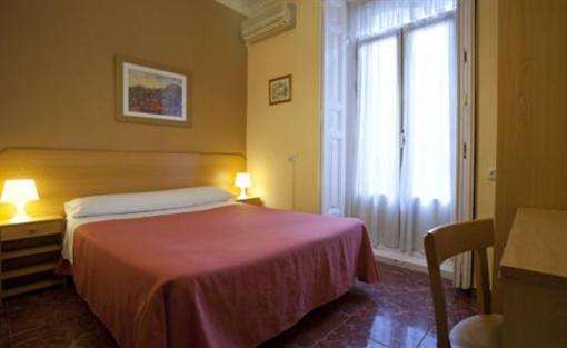 фото отеля Hostal Prim Madrid