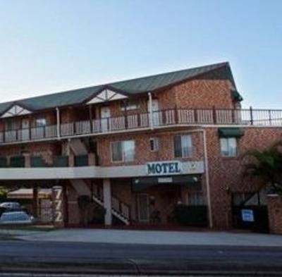 фото отеля Airport Clayfield Motel