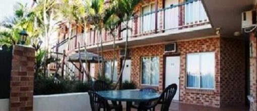 фото отеля Airport Clayfield Motel
