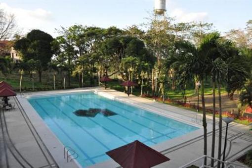 фото отеля Chateau Royale Sports and Country Club