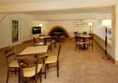 фото отеля Quality Suites Tempe