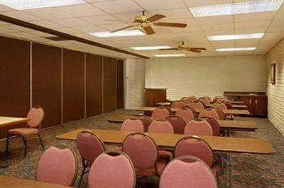 фото отеля Quality Suites Tempe