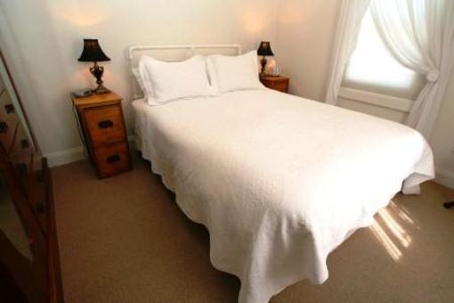 фото отеля Ashton Gate Guest House