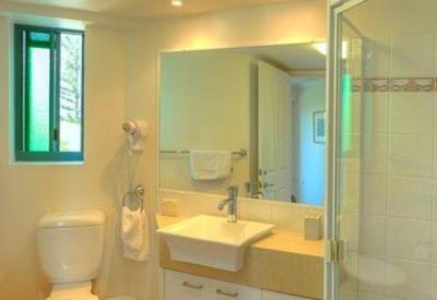 фото отеля Emerald Sands Holiday Apartments Gold Coast