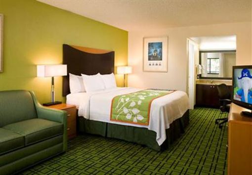 фото отеля Fairfield Inn Anaheim Disneyland Resort
