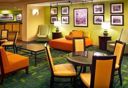 фото отеля Fairfield Inn Anaheim Disneyland Resort