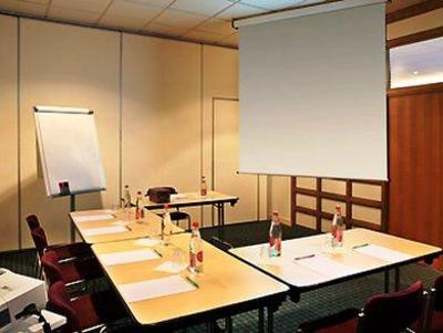 фото отеля Hotel Ibis Marne La Vallee Champs-sur-Marne