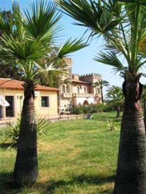 фото отеля Castello D'Urso Somma B&B