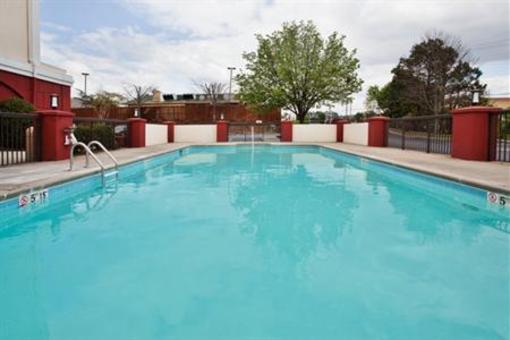 фото отеля Holiday Inn Express Atlanta West - Theme Park Area