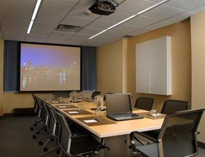 фото отеля Fairfield Inn & Suites Chicago Downtown