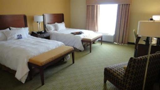 фото отеля Hampton Inn & Suites - Riverside Corona East