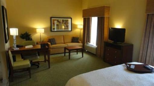 фото отеля Hampton Inn & Suites - Riverside Corona East