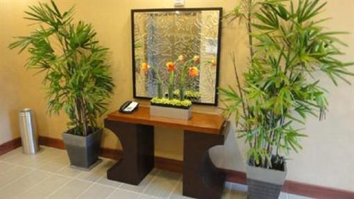 фото отеля Hampton Inn & Suites - Riverside Corona East