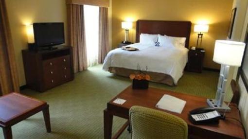 фото отеля Hampton Inn & Suites - Riverside Corona East