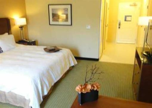 фото отеля Hampton Inn & Suites - Riverside Corona East