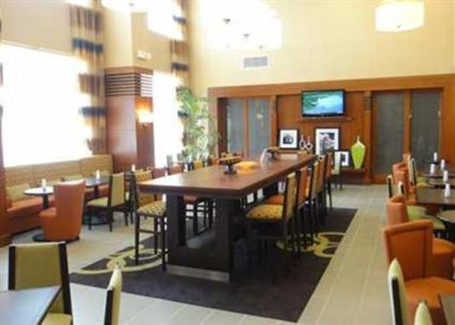 фото отеля Hampton Inn & Suites - Riverside Corona East
