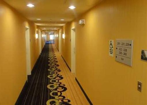 фото отеля Hampton Inn & Suites - Riverside Corona East