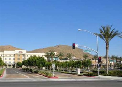 фото отеля Hampton Inn & Suites - Riverside Corona East