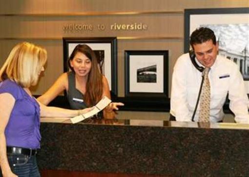 фото отеля Hampton Inn & Suites - Riverside Corona East
