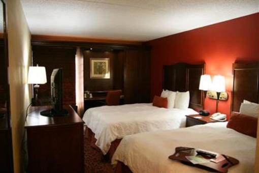 фото отеля Hampton Inn Atlanta Airport