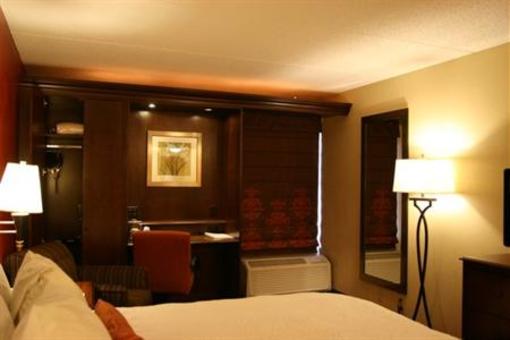 фото отеля Hampton Inn Atlanta Airport