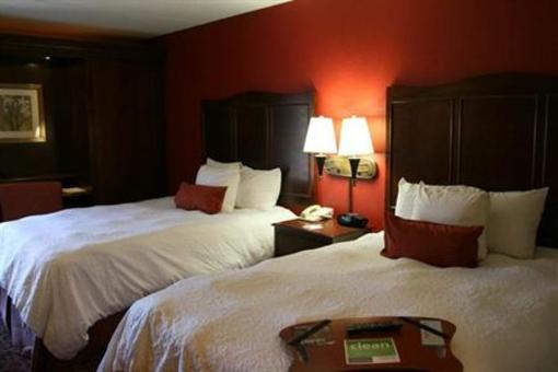 фото отеля Hampton Inn Atlanta Airport