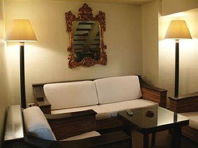 фото отеля Hotel Residence Arc de Triomphe