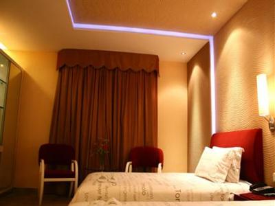 фото отеля Yangtse River Tomolo Hotel Wuzhan Branch