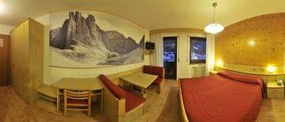 фото отеля Hotel Laresh