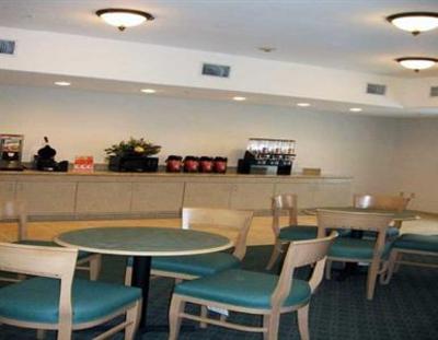 фото отеля La Quinta Inn & Suites San Antonio Fiesta