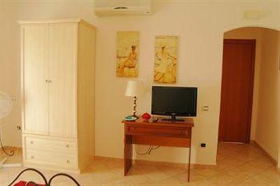 фото отеля Bed & Breakfast Oliena