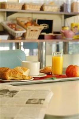фото отеля P'tit Dej-Hotel Rennes
