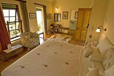 фото отеля Three Tree Hill Lodge
