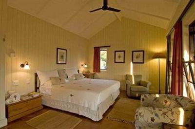 фото отеля Three Tree Hill Lodge