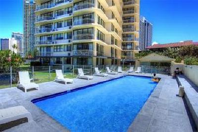 фото отеля Seacrest Beachfront Holiday Apartments Gold Coast
