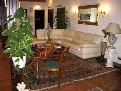 фото отеля Logis La Thomasse