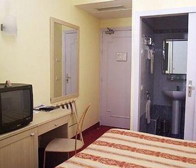 фото отеля Hotel les Cigales