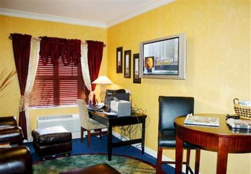 фото отеля Residence Inn Wichita East at Plazzio