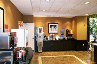 фото отеля Hampton Inn & Suites Burlington (North Carolina)